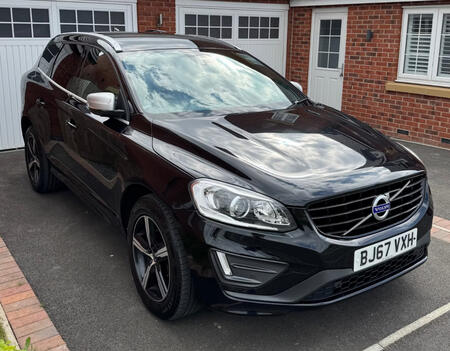 VOLVO XC60 2.0 R-Design Lux Nav D4